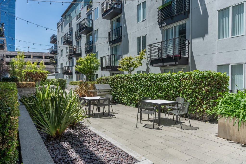 Oakland Lake Merritt Apartments Domain Oakland Neighborhood