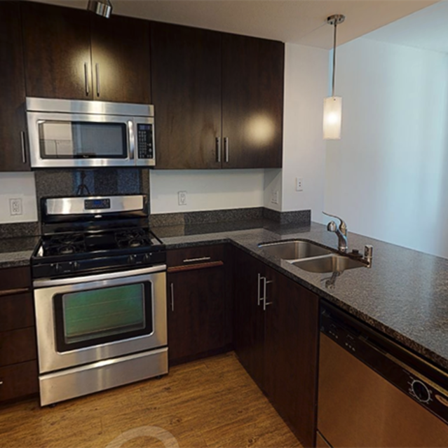 Domain Oakland Apartments - virtual tour of floorplan 2TC