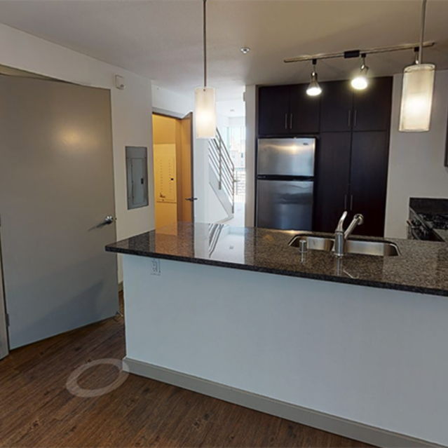 Domain Oakland Apartments - virtual tour of floorplan 2TF