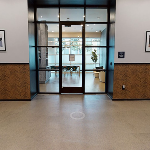 Domain Oakland Apartments - virtual tour of art gallery